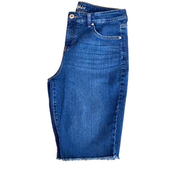 Style & Co. Blue Denim Bermuda shorts NWOT - Picture 3 of 5